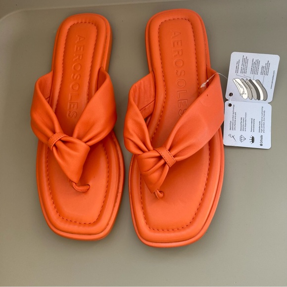 Aerosoles Style Bond Knotted Thong Sandal in Mandarin Leather size 8.5M - Picture 2 of 8